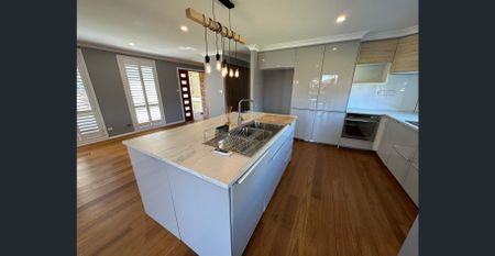 Excellent presentation throughout & Extensive Features Inside & Out. - Photo 4