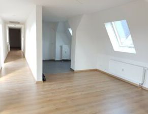 Melanchthonstr. 7, Wohnung 18~~~ großer Balkon, Tageslichtbad mit Wanne und Dusche, Gäste-WC, offene Küche, Keller, Abstellfläche im Dachboden - Foto 1