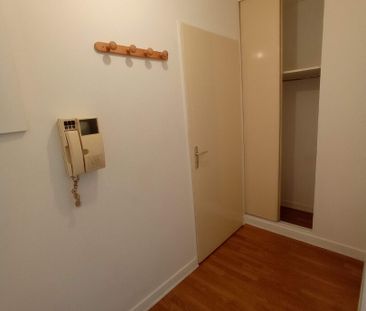 Location Appartement 1 pièce 29m² - Photo 6