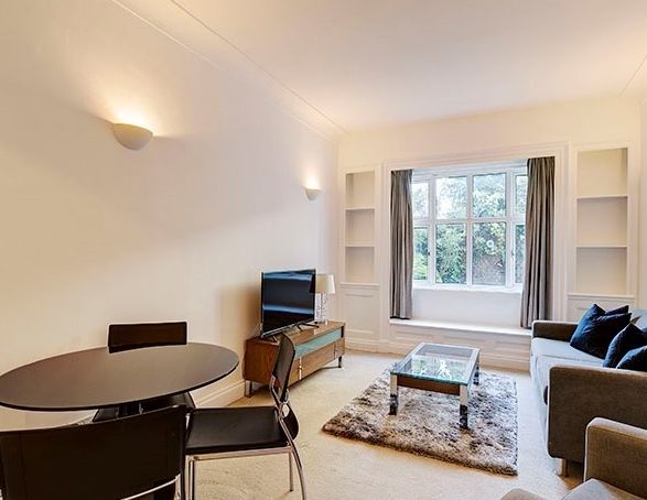 Five Bedroom Apartment To Let Strathmore Court St Johns Wood NW8 - Photo 1