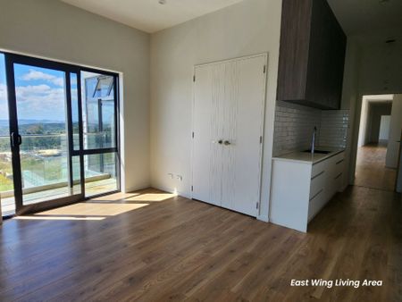 Multi-generational Executive Living - Photo 2