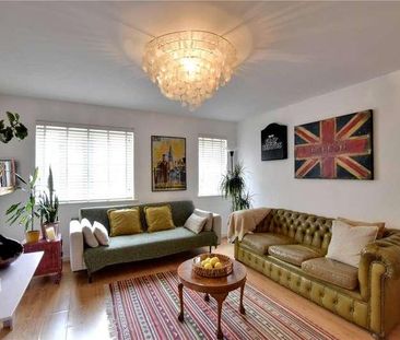 Lownes Courtyard, Boone Street, Lewisham, London, SE13 - Photo 3