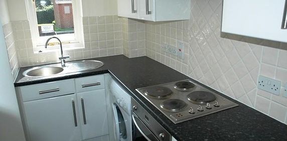 1 bedroom apartment to rent - Photo 2