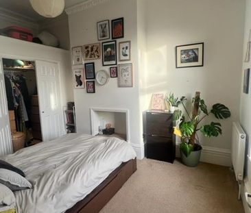 1 Bed Flat, Ashley Hill, BS7 - Photo 2