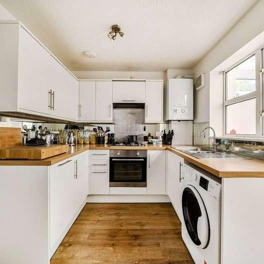 Riverview Gardens, Cobham, Surrey, KT11 - Photo 1
