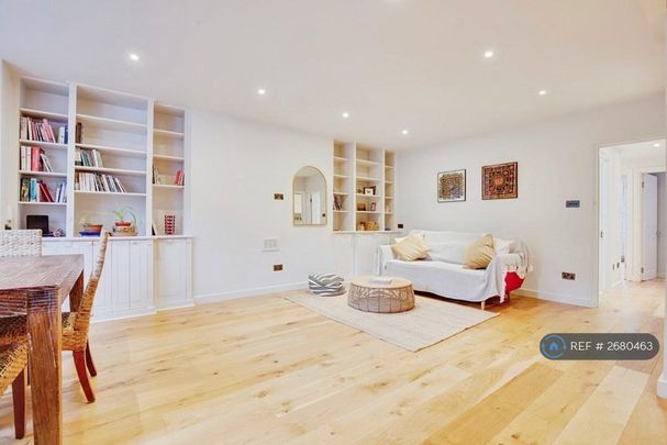 2 bedroom flat to rent - Photo 1