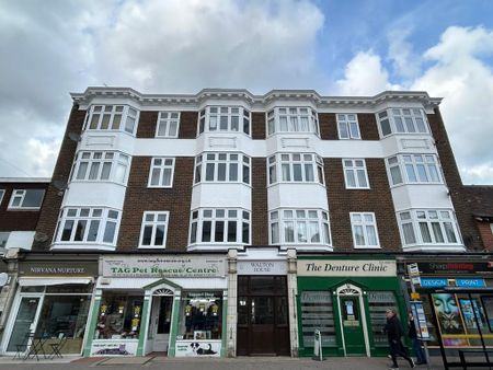3 bedroom flat to rent - Photo 2