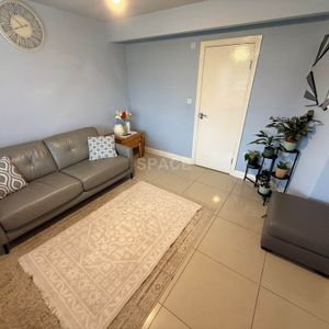 Wincanton Road, Reading - Photo 2