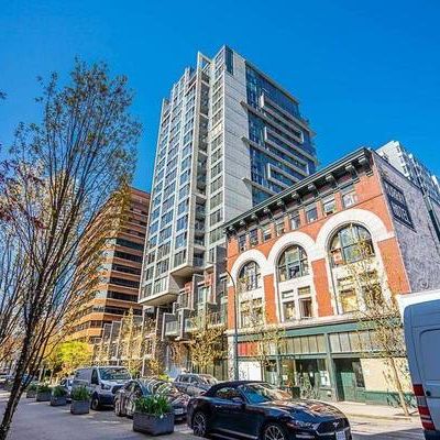 $2,250 / 1br - Central Downtown Vancouver 1bd + 1 PARKING + 1den - Photo 3