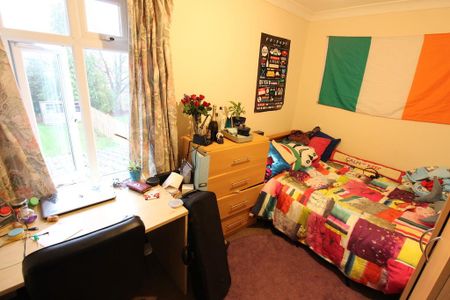 6 bedroom semi-detached house to rent - Photo 4