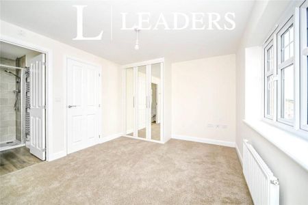 4 bedroom townhouse to rent - Photo 3