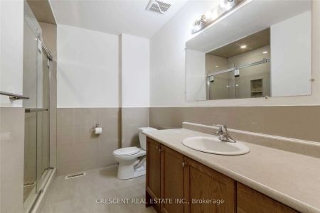 4036 Dunmow Crescent #Upper - Photo 3