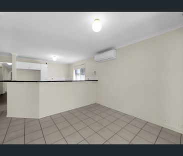 Convenient Greenwith Living - Space, Comfort and Location! - Photo 5