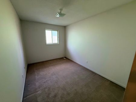 For Lease - 40 Burslem Street Unit# 7, London East, Ontario - Photo 5