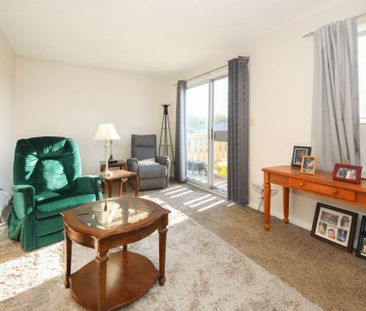 Beautiful 2 Bedroom Unit in Clearview Meadows!! - Photo 6