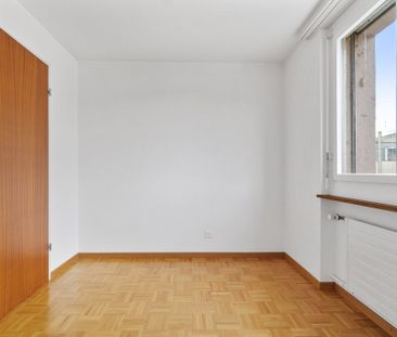 Appartement très lumineux de 4.5 pièces au 4ème étage - Photo 5