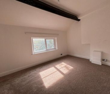 2 bedroom semi-detached house to rent - Photo 2