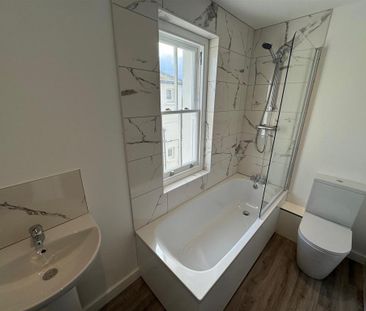 2 bedroom maisonette to rent - Photo 2