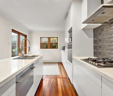 8 Duke Street, St Kilda. - Photo 2