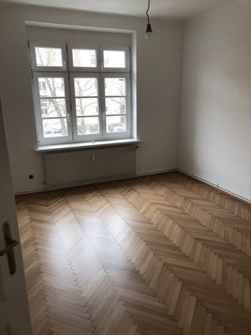 SANIERTER FAMILIENHIT! Leistbare 4 Zimmer Wohnung mit Balkon - Photo 4