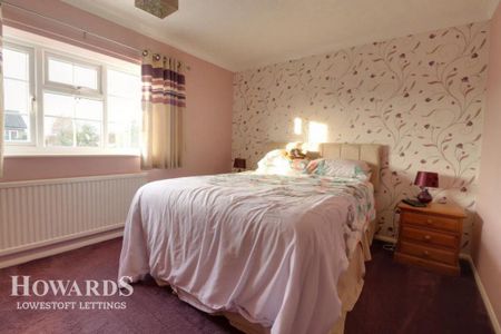 2 bedroom terraced house to rent - Photo 4