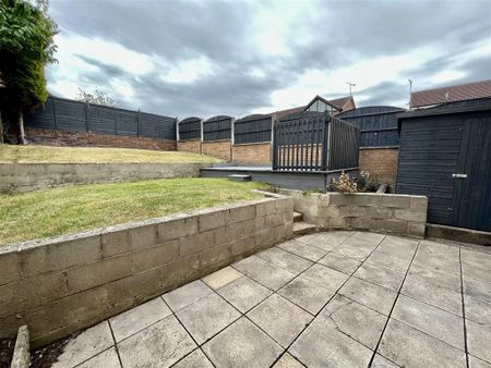 3 bedroom semi-detached house to rent - Photo 2