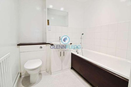 Ashwood Place, Tamar Way,langley, SL3 - Photo 3