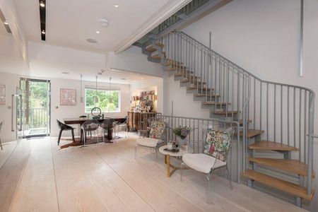 Hamilton Gardens, St John's Wood - Photo 3