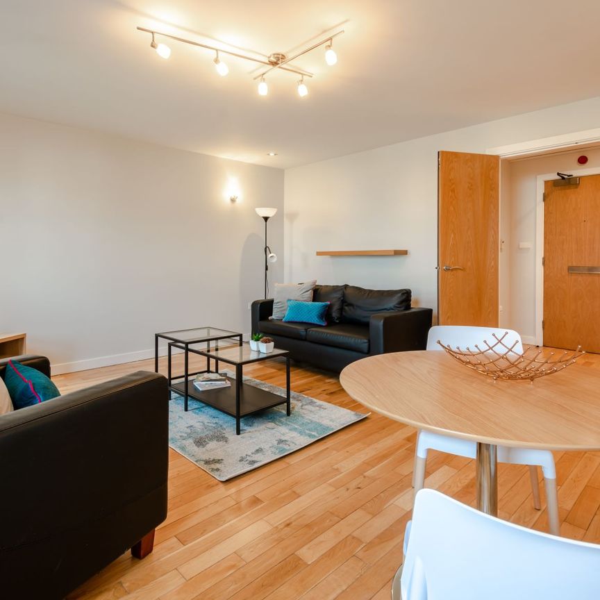 V3 VICTORIA TERRACE Leeds - LS3 1BX - Photo 1