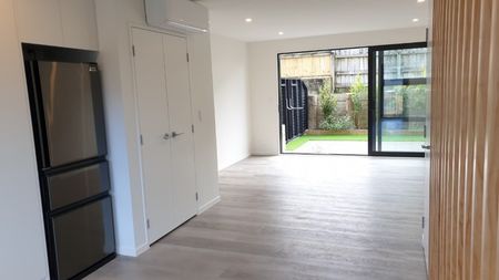 Property Management49 Ara Mara Hua, Henderson - Townhouse for Rent - Photo 2