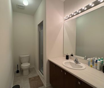 For Lease - 2905 Starlight Drive, Pickering, Ontario - Photo 1