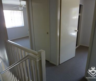 3 bedroom townhouse in a quiet complex - Photo 5