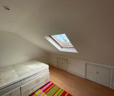 Room in a Shared Flat, Calderon Road, E11 - Photo 1