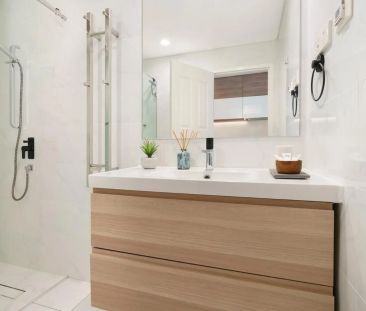 Modern Fully Furnished Studio in the Heart of Manly - Photo 1