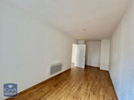 Location Appartement 2 pièces 38m² ST ETIENNE 42000 - Photo 2