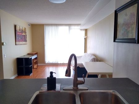 For Lease - 8 Hillcrest Avenue Unit# 2003, Toronto, Ontario - Photo 3