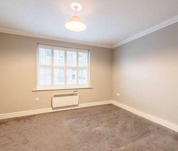 Lord Raglan House, St Leonards Road, Windsor, SL4 - Photo 2