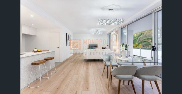 Leafy Living with Oversized Terrace Right Next to Chatswood Schools - Photo 1