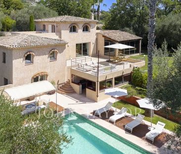 Maison à louer Mougins, Cote d'Azur, France8 500 EUR / Mois - Photo 2