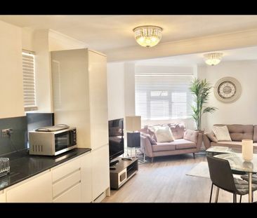2 Bed Flat, Charlbert Court, NW8 - Photo 3