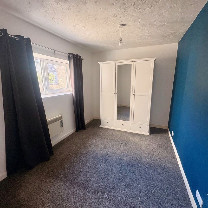 Priory Road, Plymouth - Photo 1