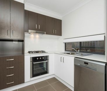 Unit 2/4 Quince Street, - Photo 2