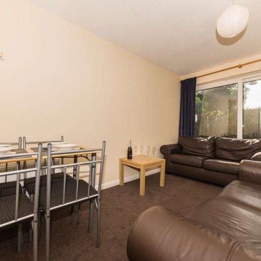 Kemsing Gardens, Canterbury, CT2 - Photo 1