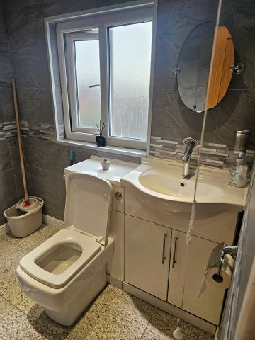 2 Bed Flat, Thurlby Road, LE5 - Photo 3