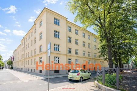 Pronájem bytu 1+kk 37 m - Fotografie 2