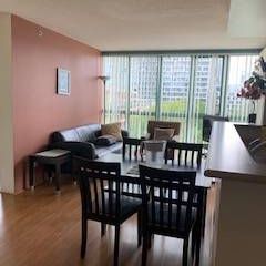 Large 2 bed, 2 bath at English Bay in a great location! - Photo 1