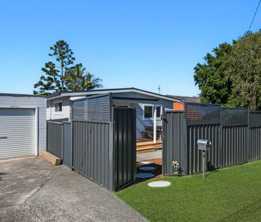 Charming, Private & Perfectly Positioned - Photo 6