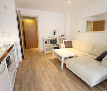1 bedroom flat to rent - Photo 6