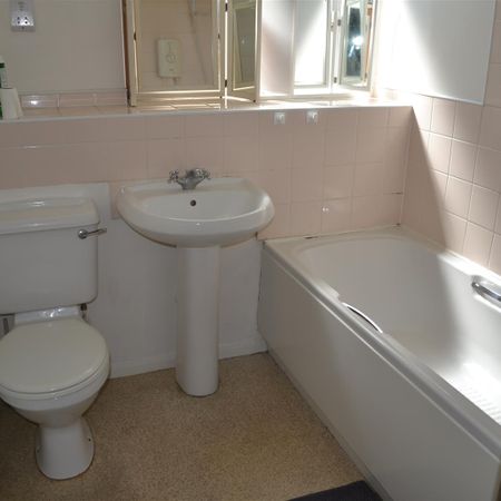 Barnsdale Close, Loughborough, LE11 5AN - Photo 4