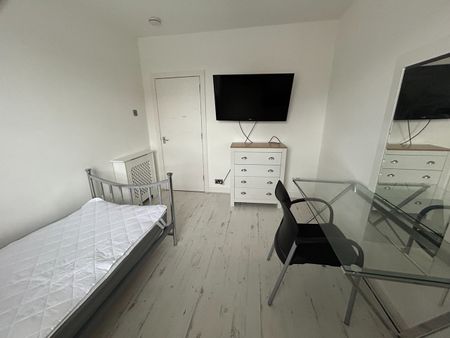 3 Bed Flat, Printfield Terrace, AB24 - Photo 4